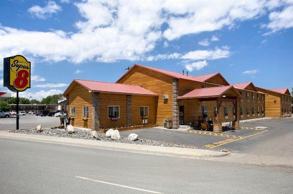 Super 8 by Wyndham Powell Main image